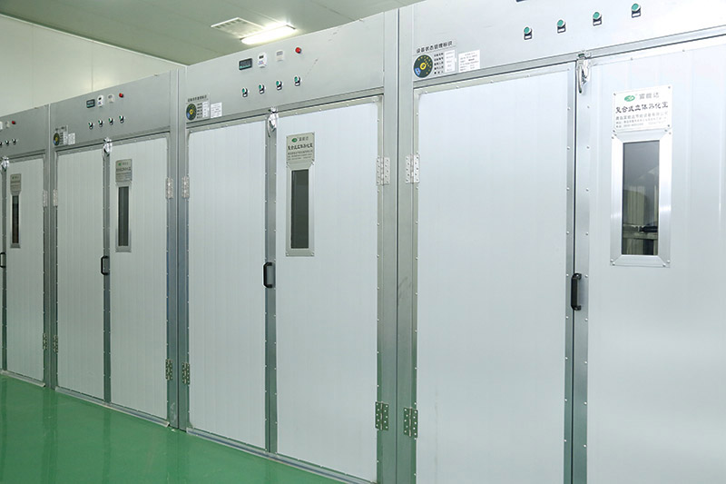 Composite three-dimensional curing chamber
